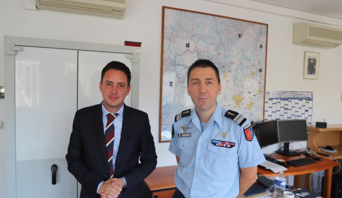 Yoann Gillet rencontre le nouveau commandant de la Gendarmerie du Gard