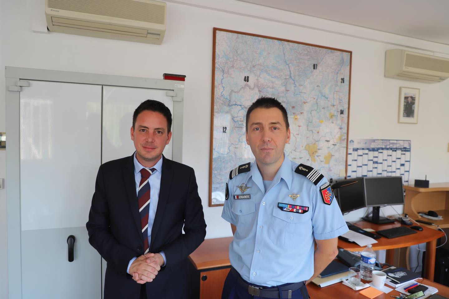 Yoann Gillet rencontre le nouveau commandant de la Gendarmerie du Gard